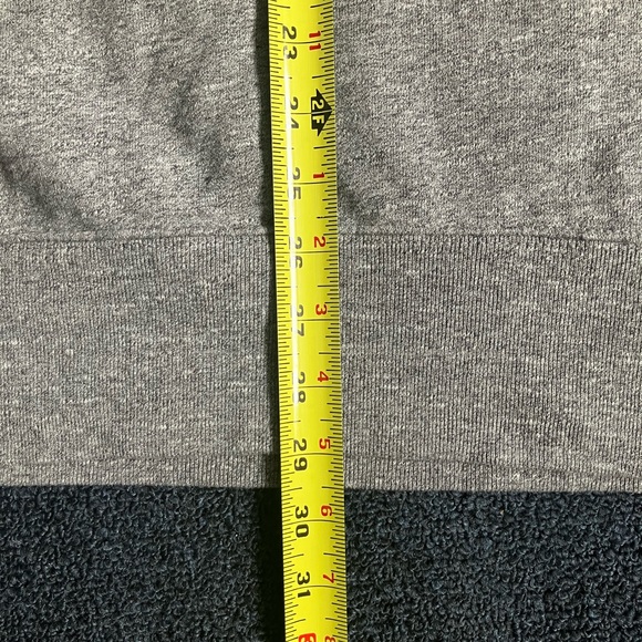 New York Giants Sweatshirt - Picture 4 of 6